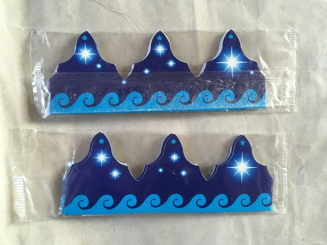 Lot Of Kings Crowns – photo 2